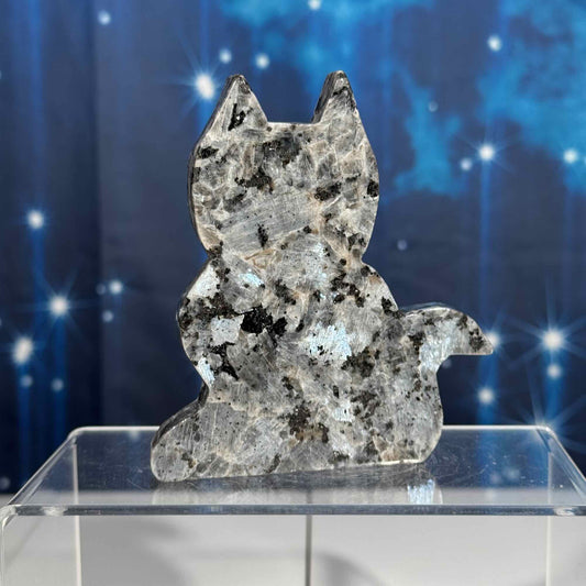 Larvikite cat carving