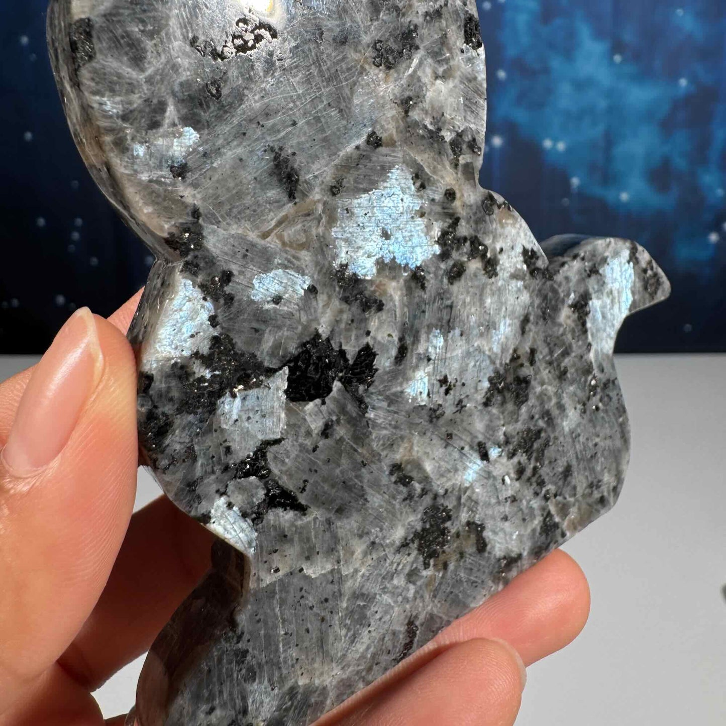 Larvikite cat carving