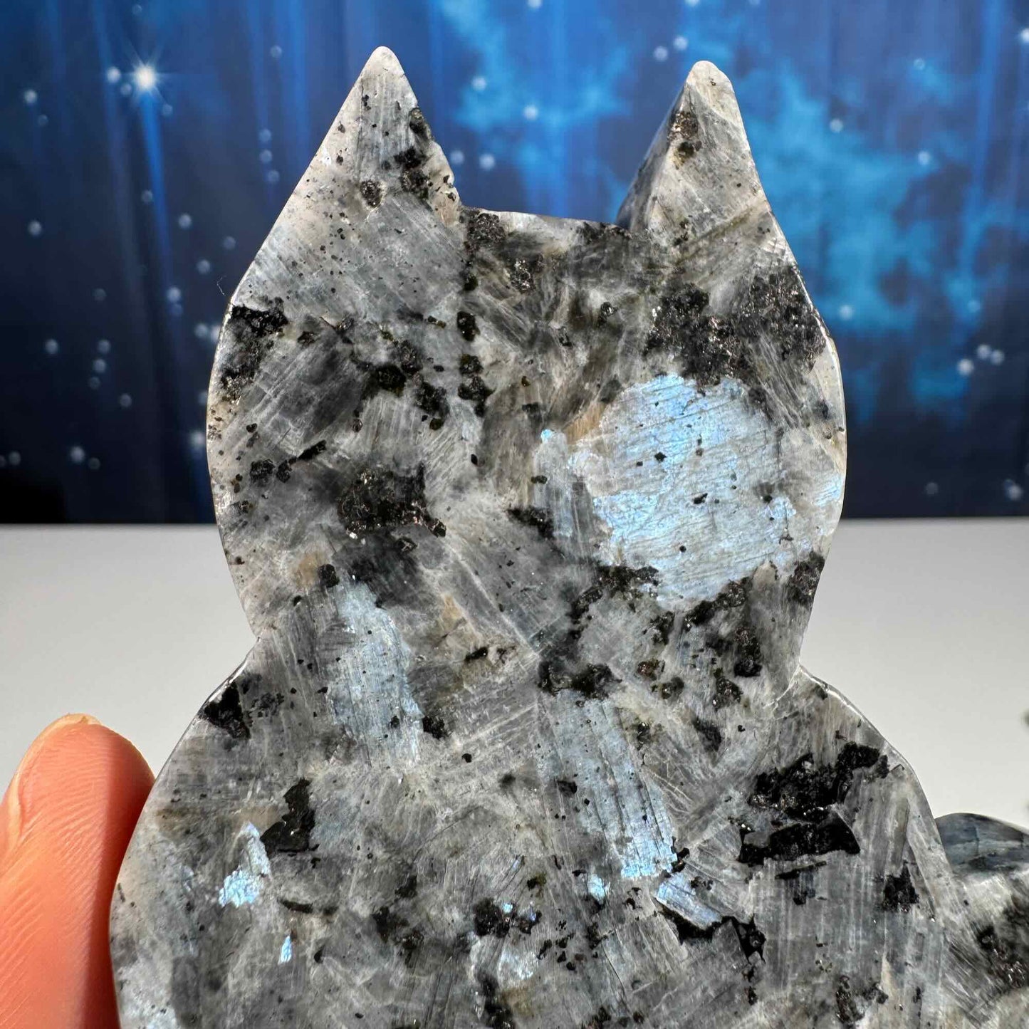 Larvikite cat carving