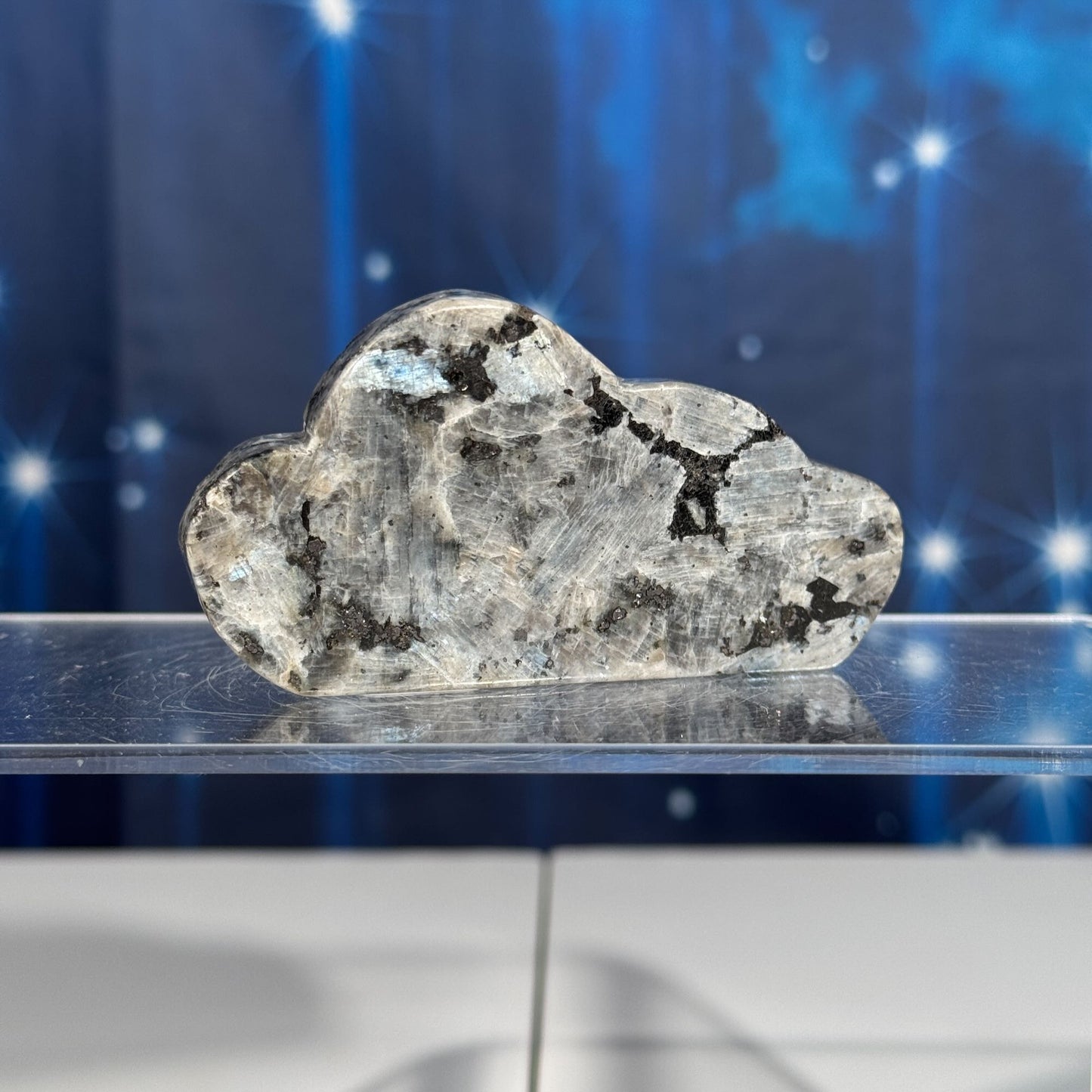 Larvikite cloud