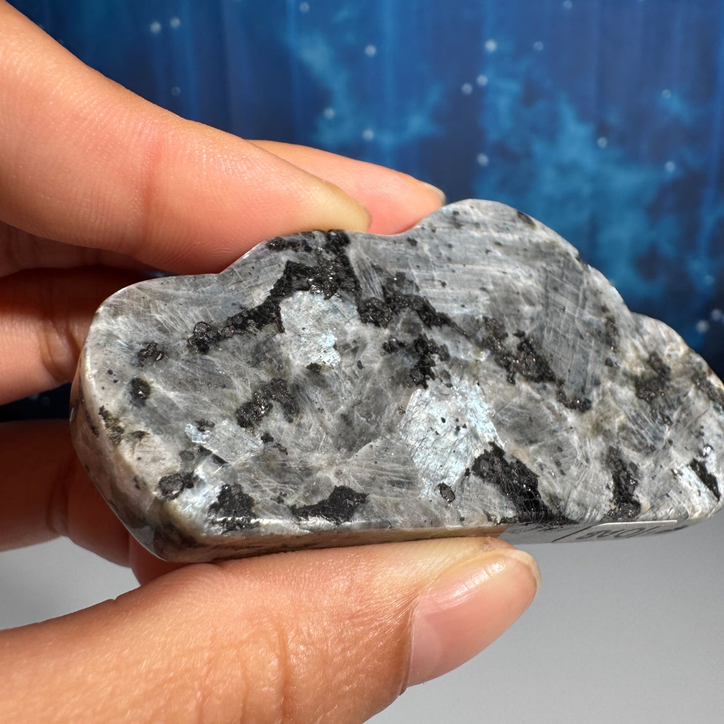 Larvikite cloud