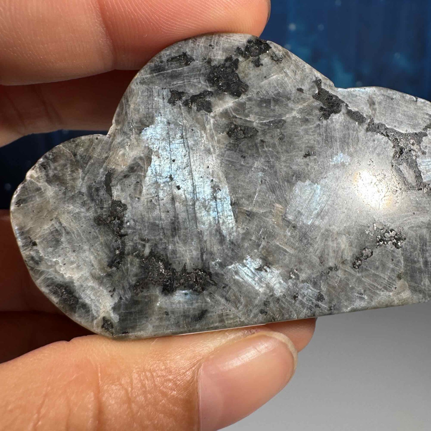 Larvikite cloud