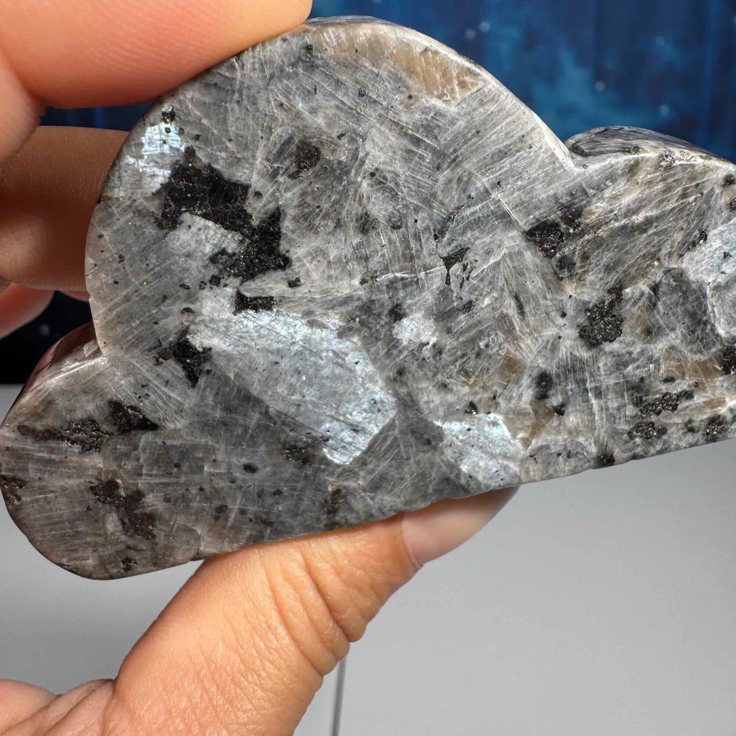 Larvikite cloud