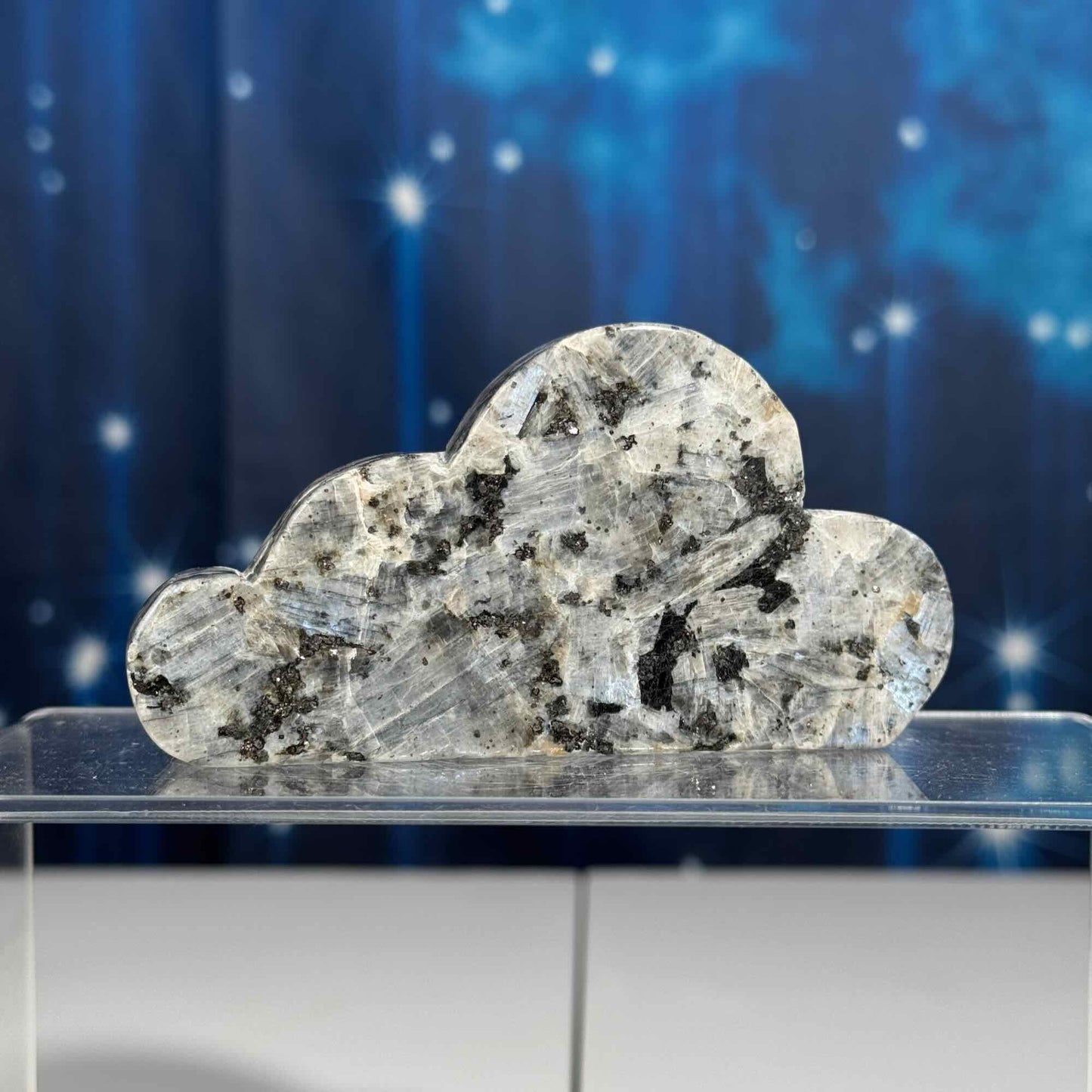 Larvikite cloud