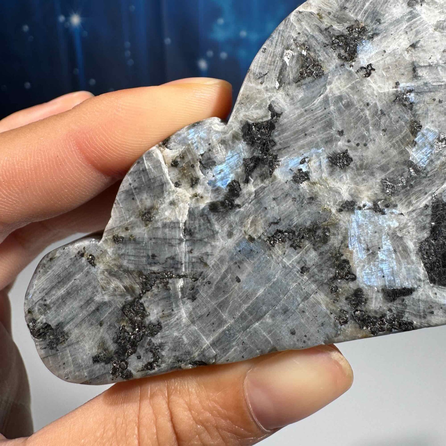 Larvikite cloud