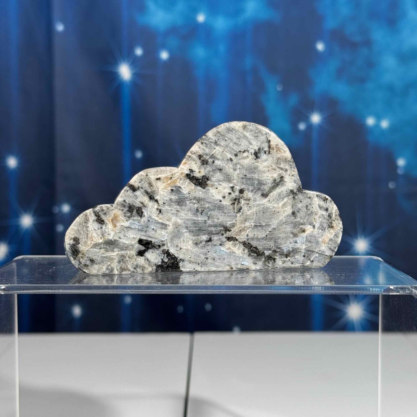 Larvikite cloud