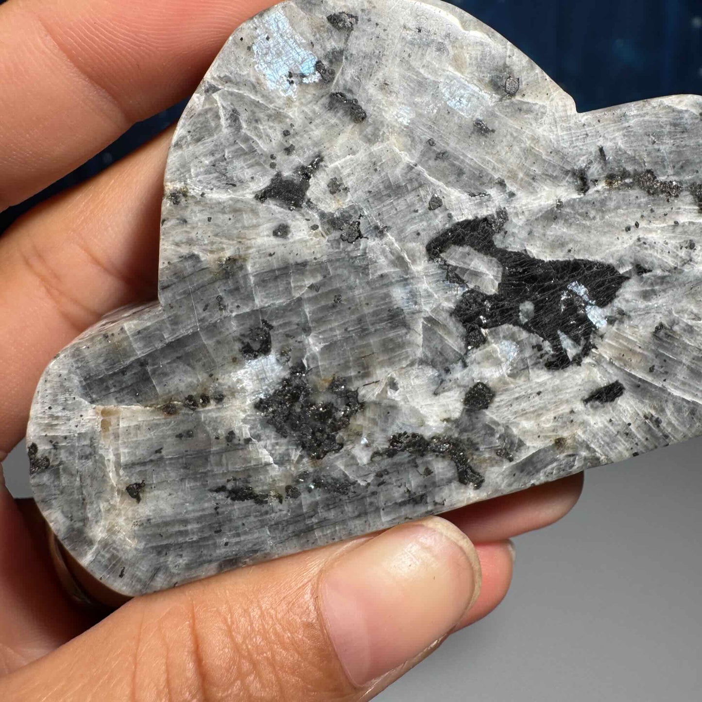 Larvikite cloud