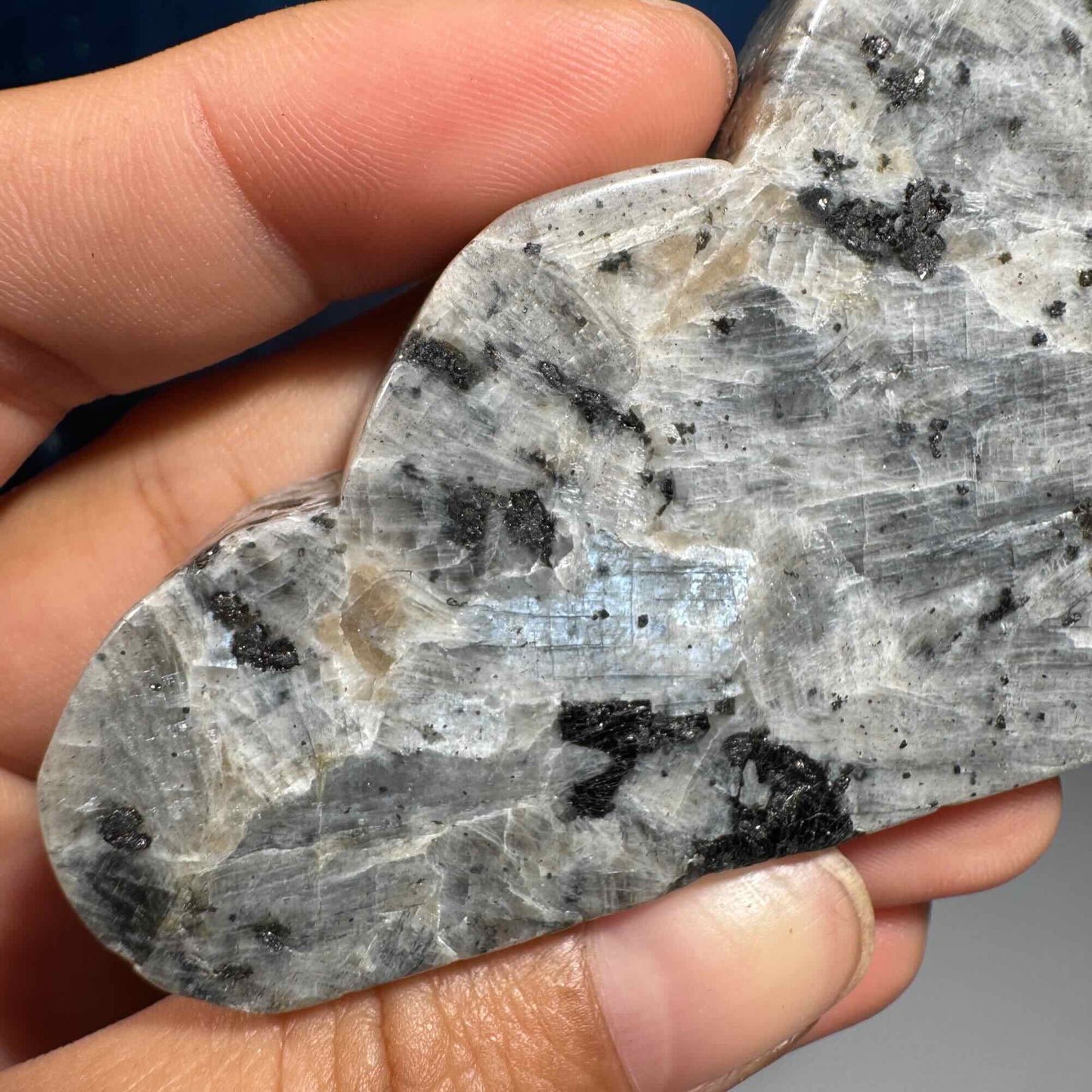 Larvikite cloud