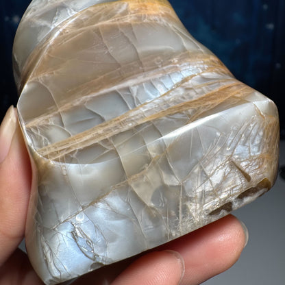 Flashy Black and Peach Moonstone Flame – 0.340 kg