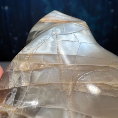 Flashy Black and Peach Moonstone Flame – 0.340 kg