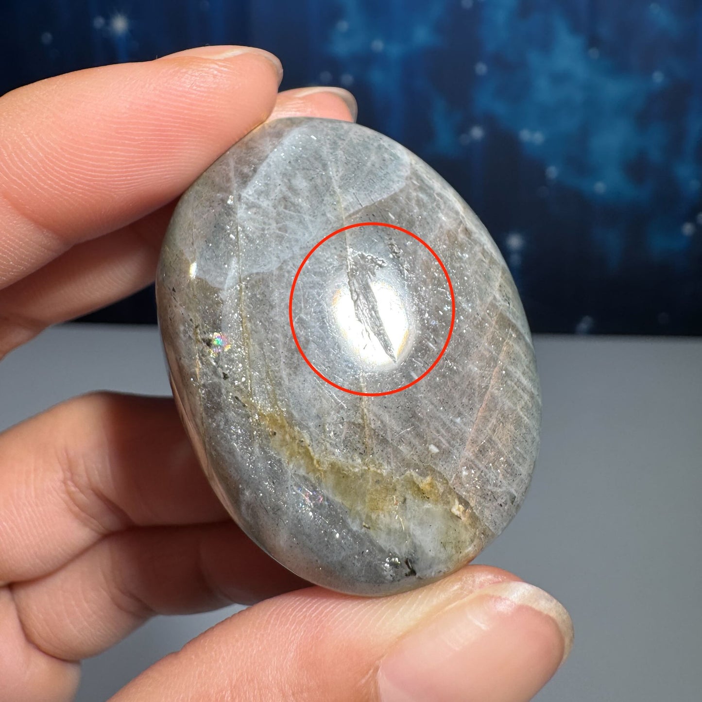 Labradorite palm stone