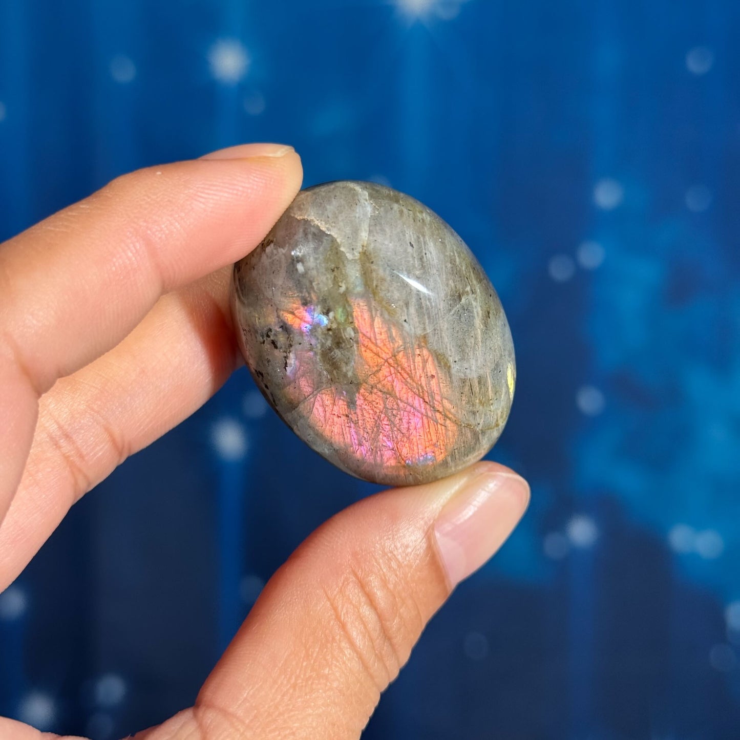 Labradorite palm stone