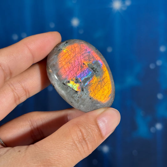 Labradorite palm stone