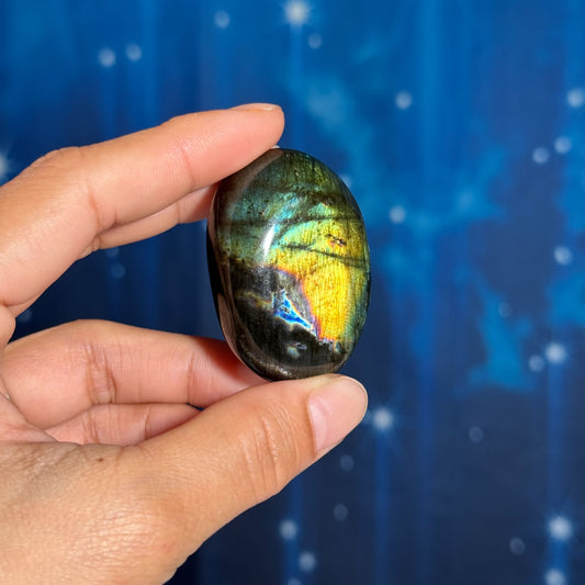 Labradorite palm stone