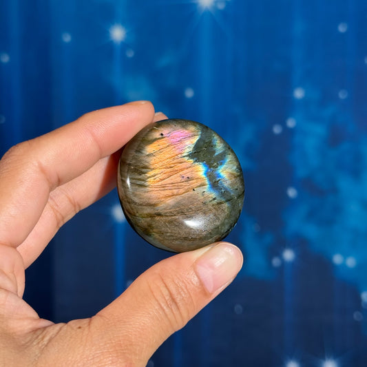 Labradorite palm stone