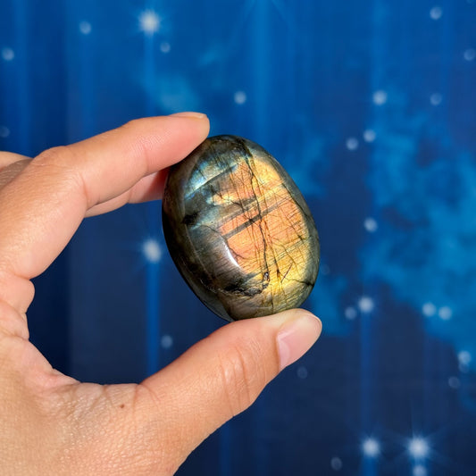 Labradorite palm stone