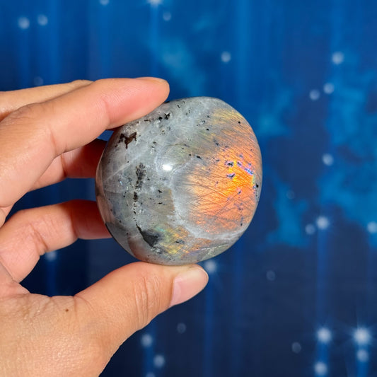 Labradorite palm stone