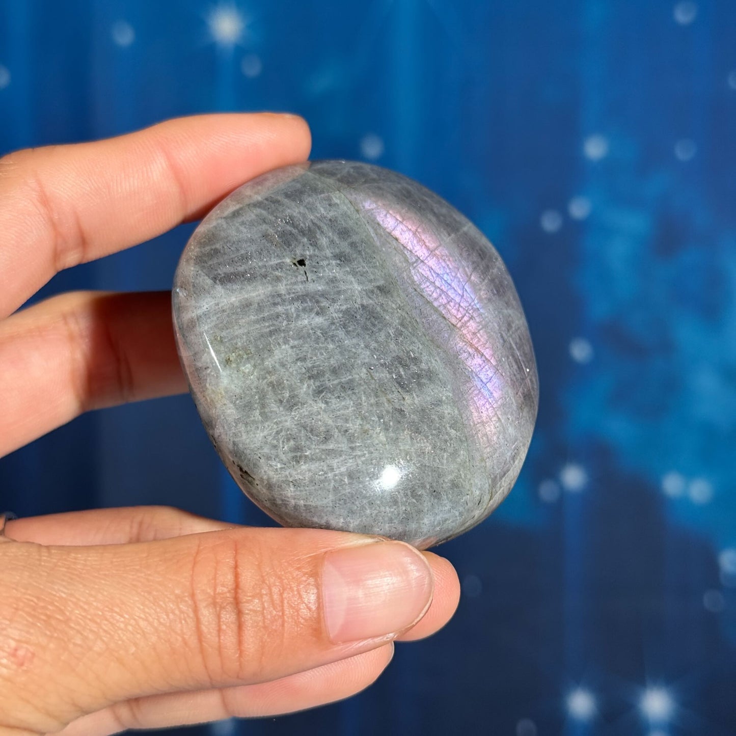 Labradorite palm stone