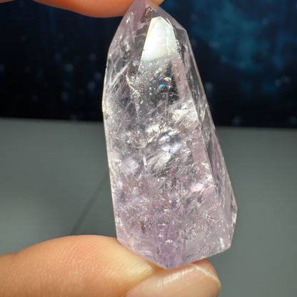Amethyst mini point – 3/4″ × 3/4″ × 1 5/8″ - 0.7 oz