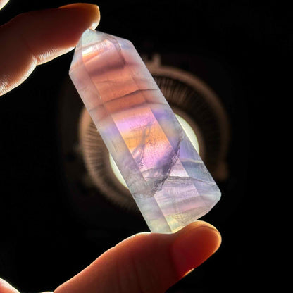 Candy Fluorite point 1 × 7/8 × 2 1/2 in - 2.1 oz