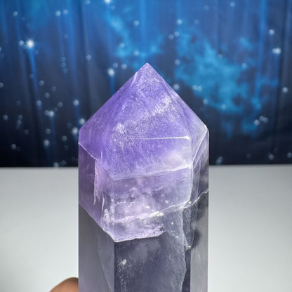 Candy Fluorite point 1 1/4 × 1 1/8 × 3 1/4 in - 5.1 oz