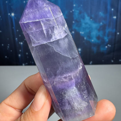 Candy Fluorite point 1 1/4 × 1 1/8 × 3 1/4 in - 5.1 oz
