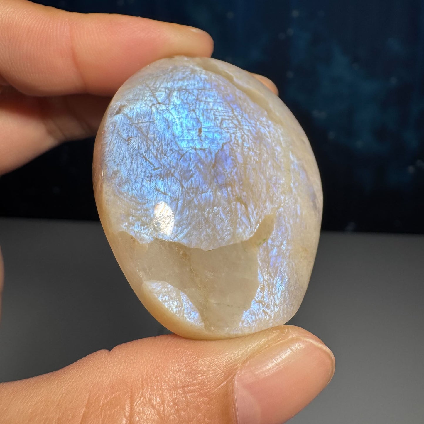Belomorite palm stone | Russian Moonstone