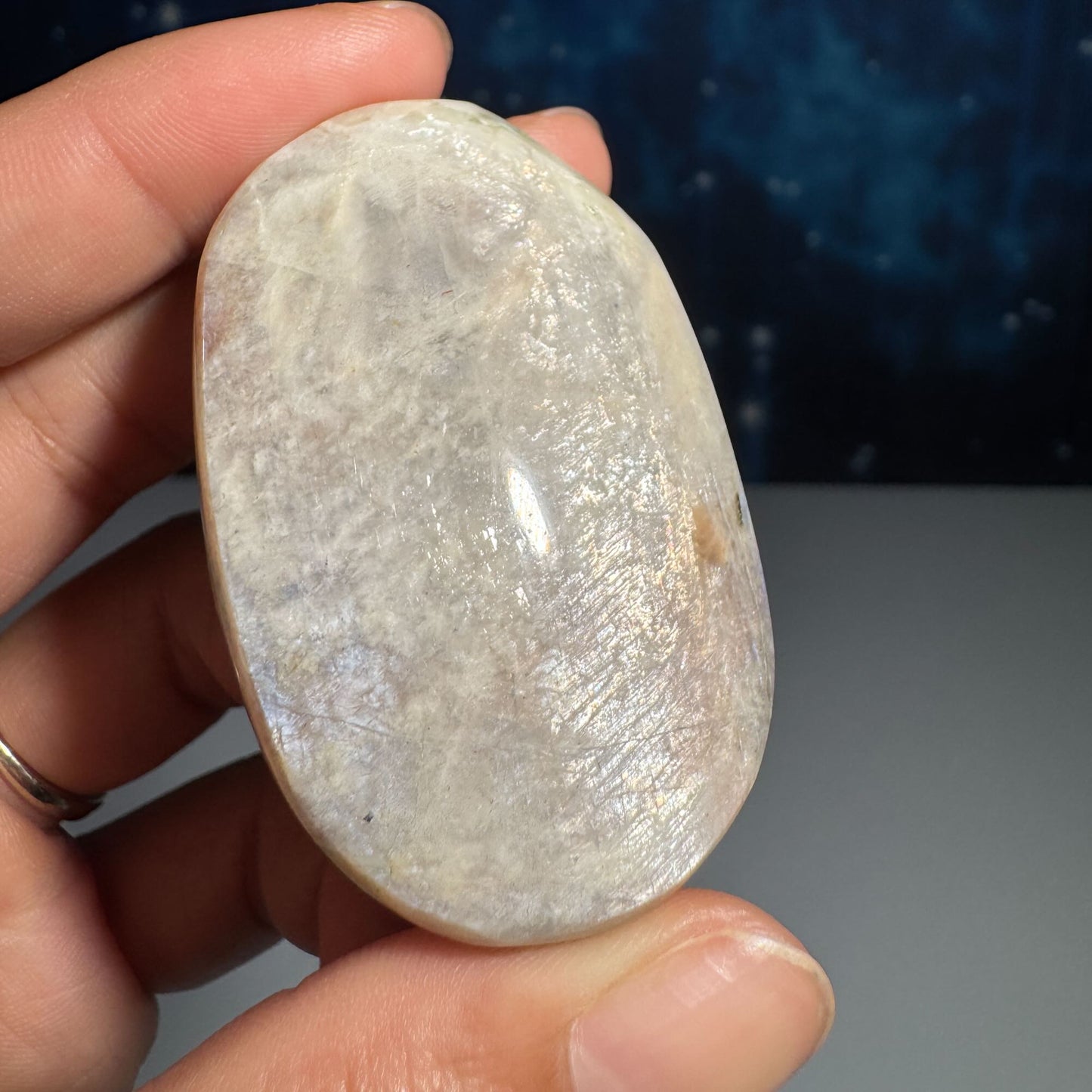 Belomorite palm stone | Russian Moonstone