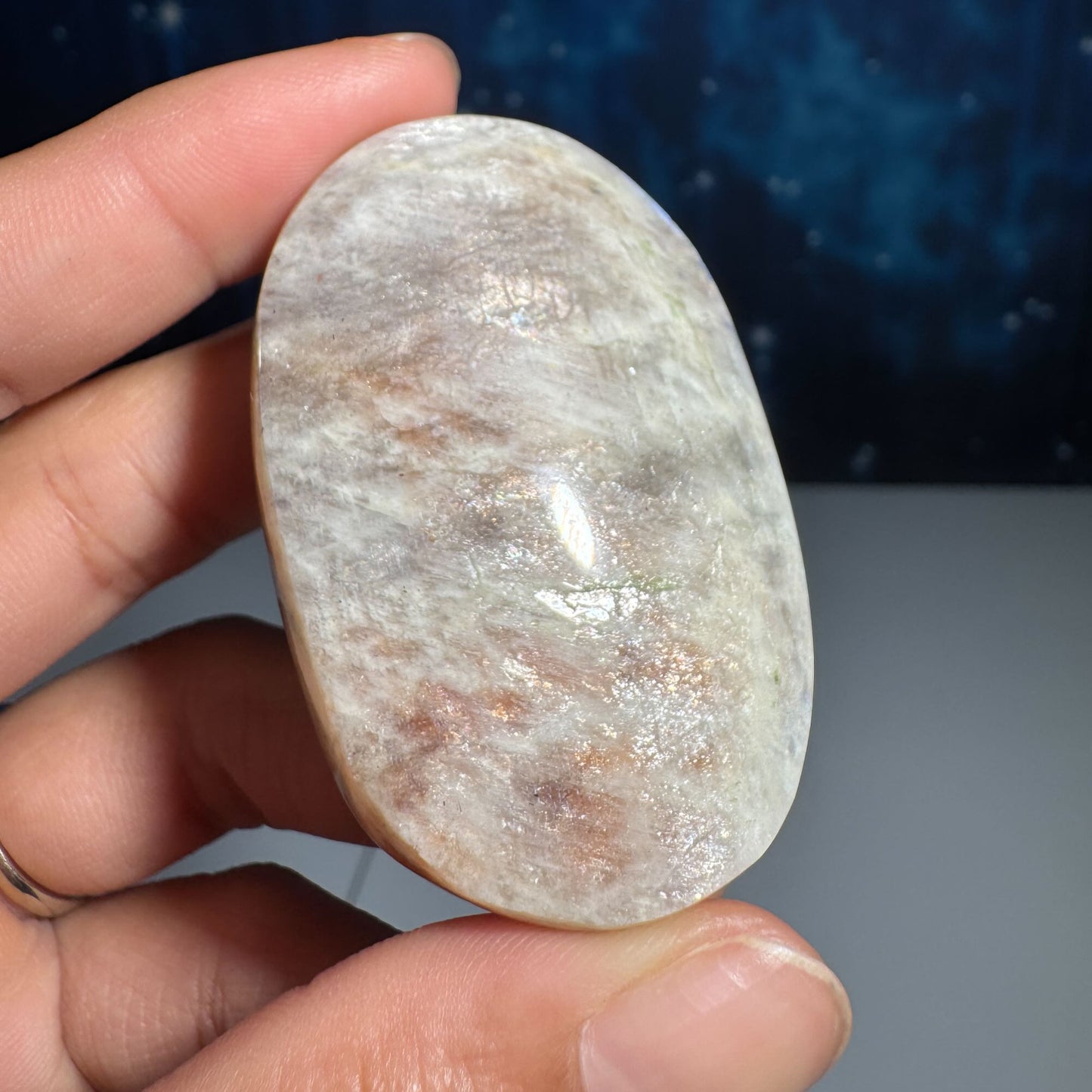 Belomorite palm stone | Russian Moonstone