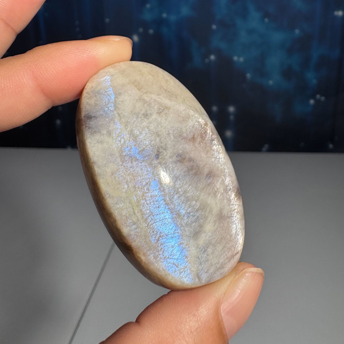 Belomorite palm stone | Russian Moonstone