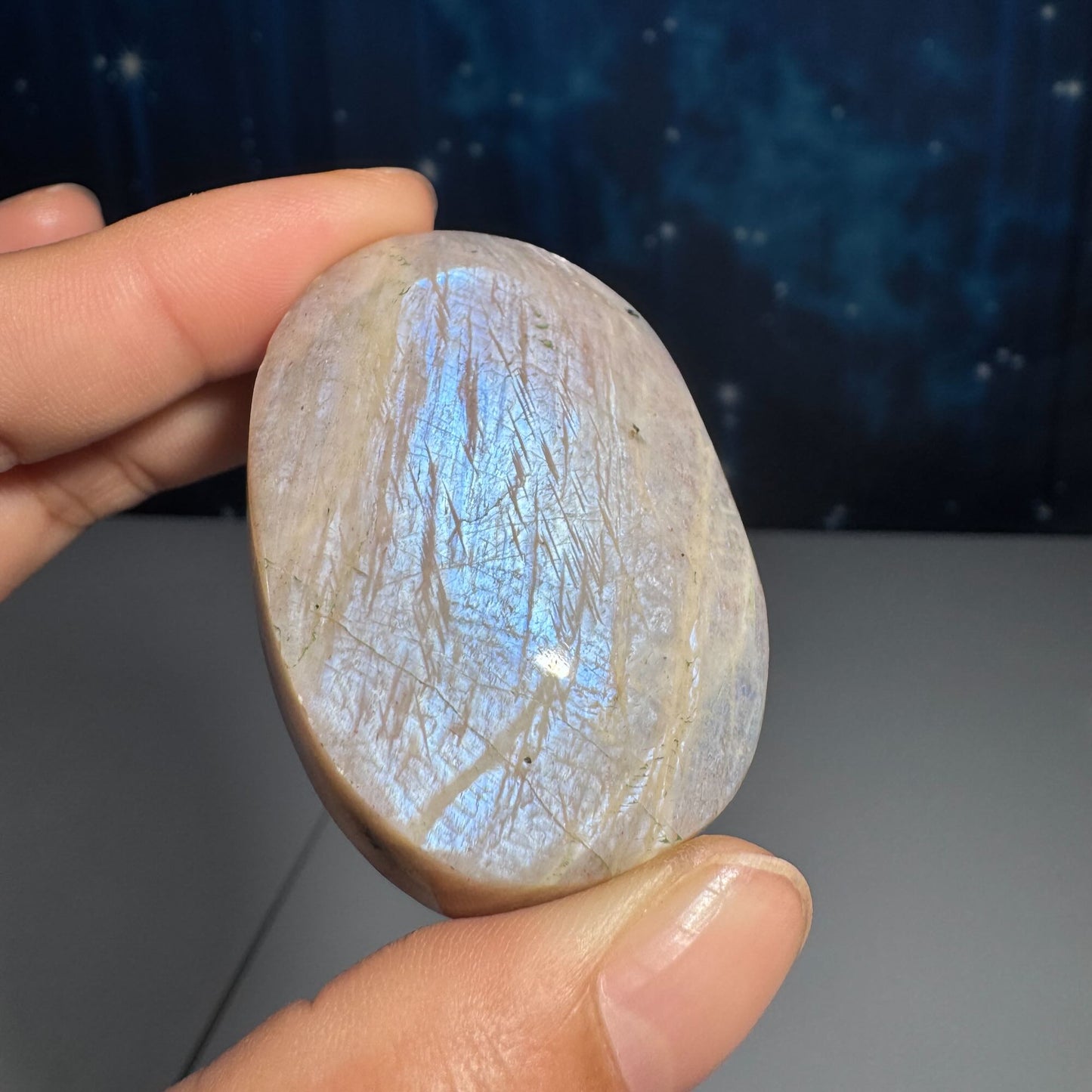 Belomorite palm stone | Russian Moonstone