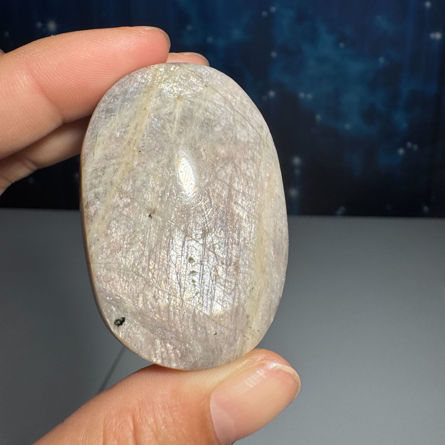 Belomorite palm stone | Russian Moonstone