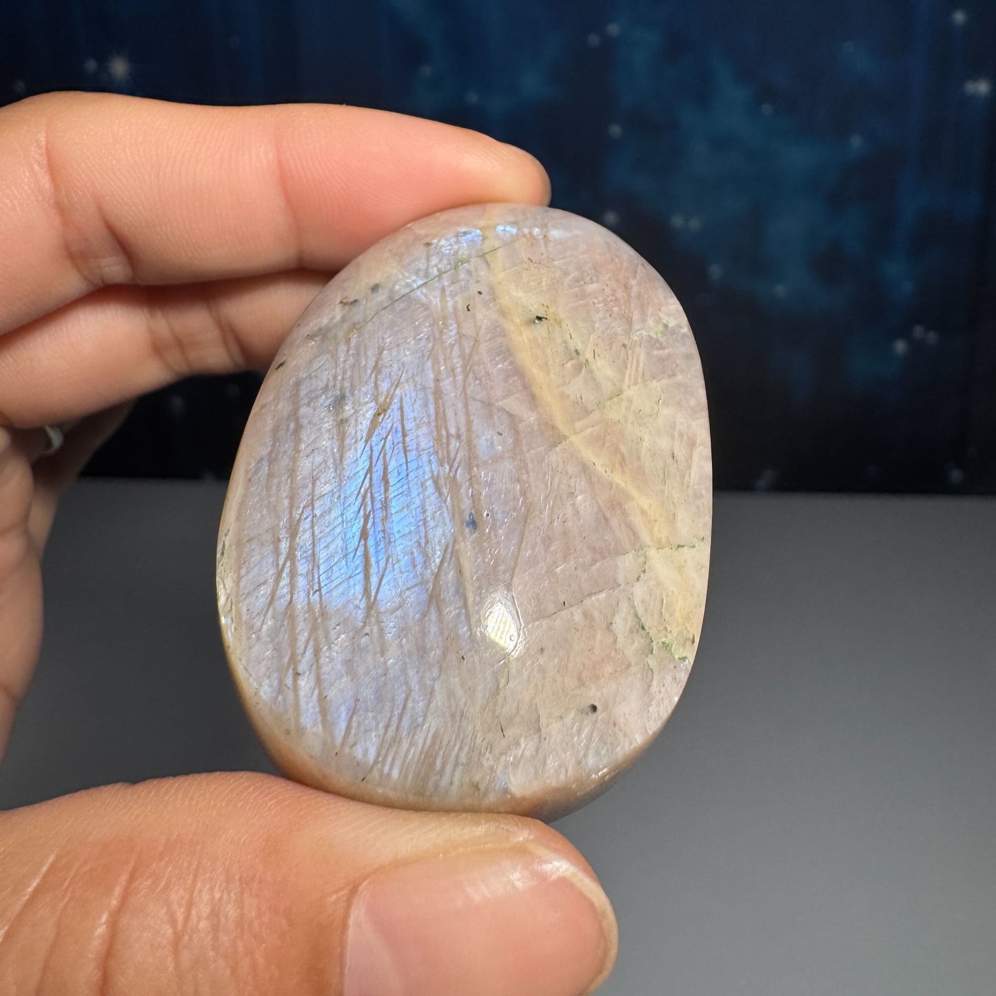Belomorite palm stone | Russian Moonstone