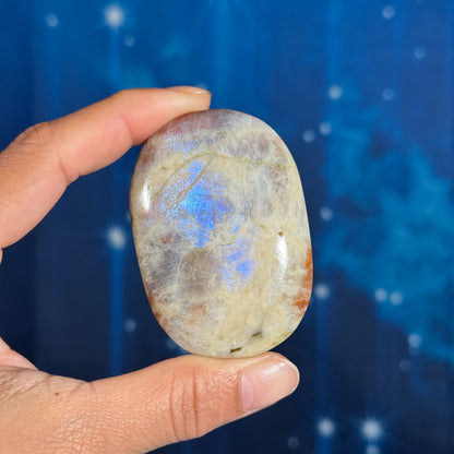 Belomorite palm stone 2 1/2 × 1 3/4 × 3/4 in - 2.9 oz