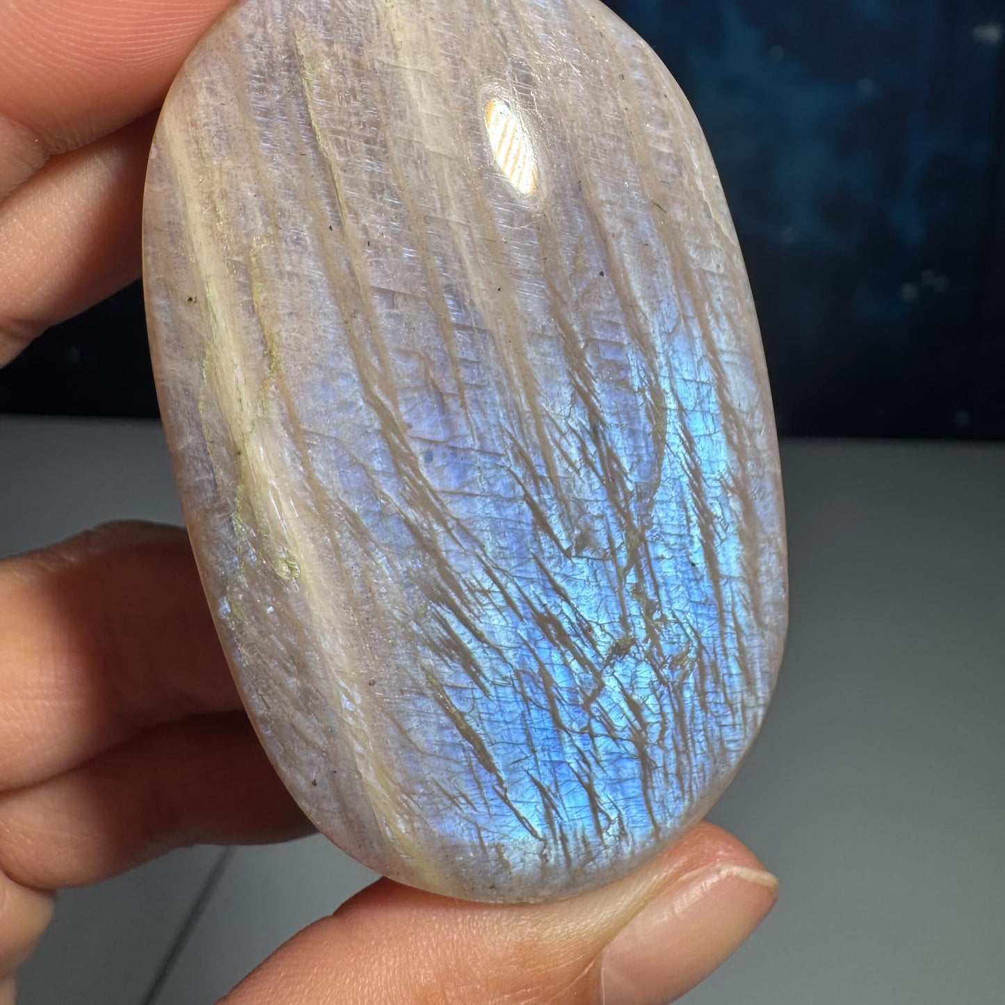 Belomorite palm stone | Russian Moonstone