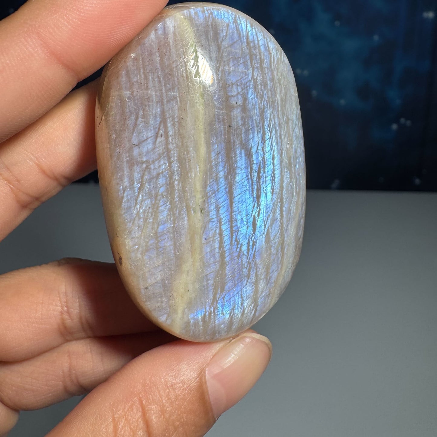Belomorite palm stone | Russian Moonstone