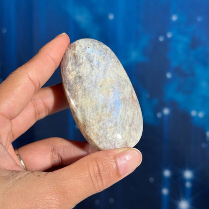 Russian Moonstone with Sunstone Palm Stone – Belomorite • 0.096 kg