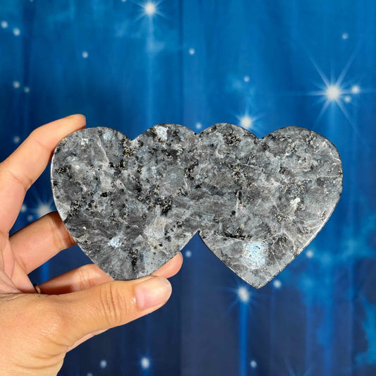 Larvikite double heart