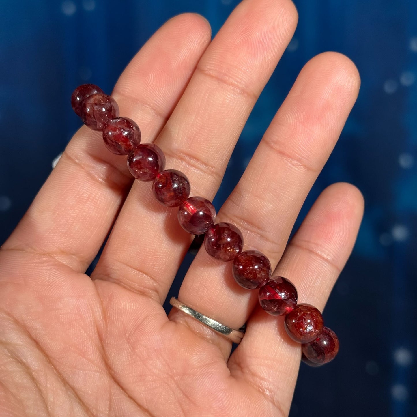 One (1) Fire Quartz bracelet | stretchy | 8mm beads