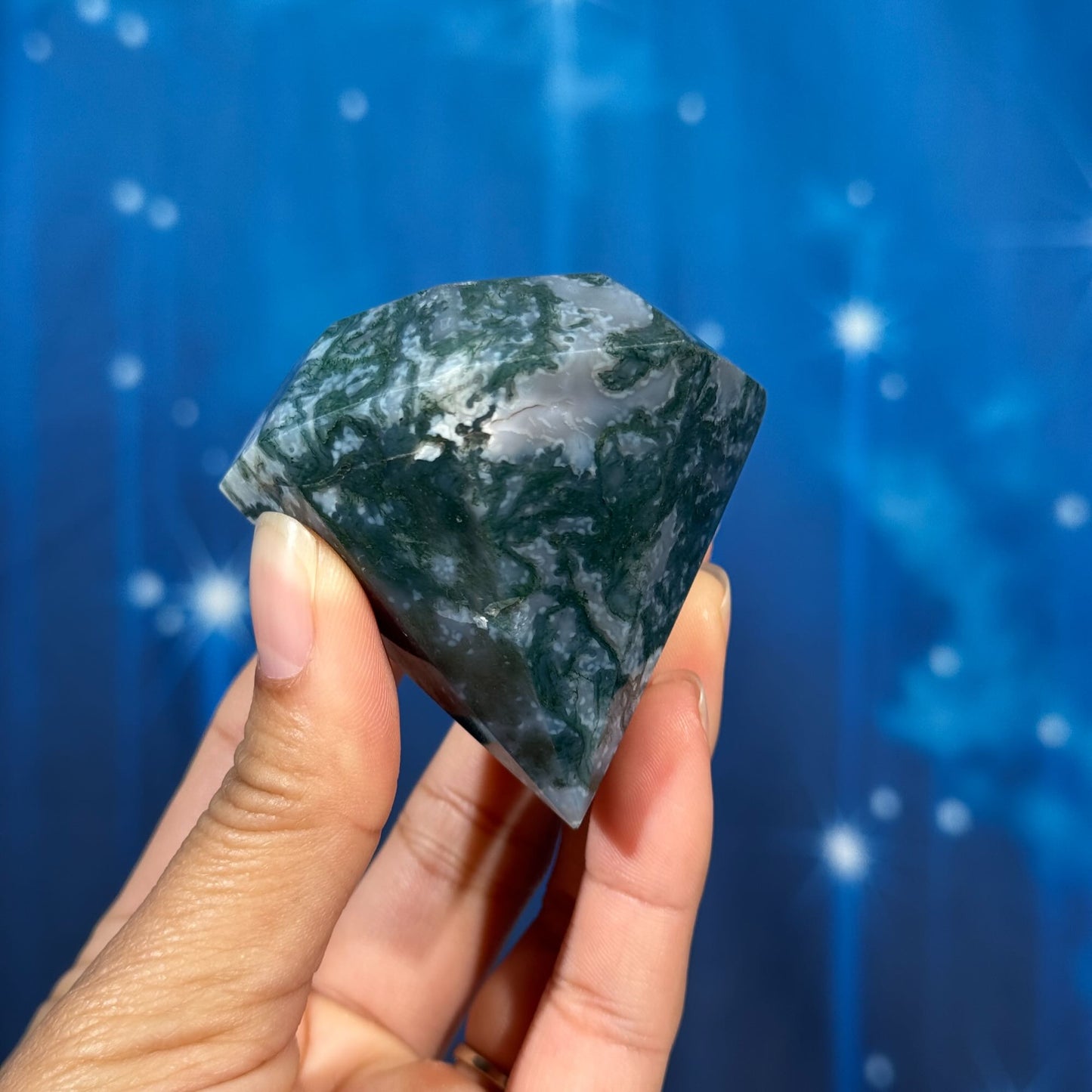Moss Agate Diamond with Stand – 0.167 kg