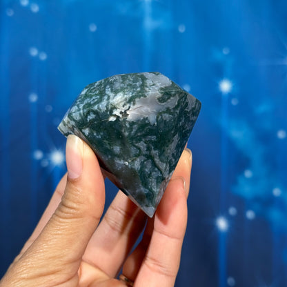 Moss Agate Diamond with Stand – 0.167 kg
