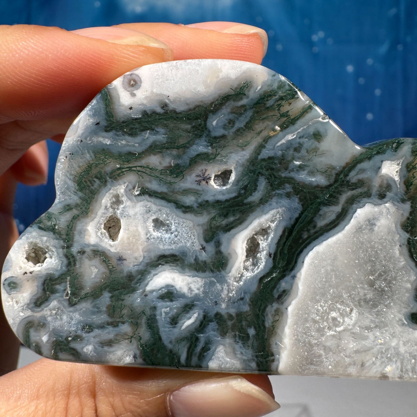 Moss Agate Cloud with Dendrites – 0.099 kg