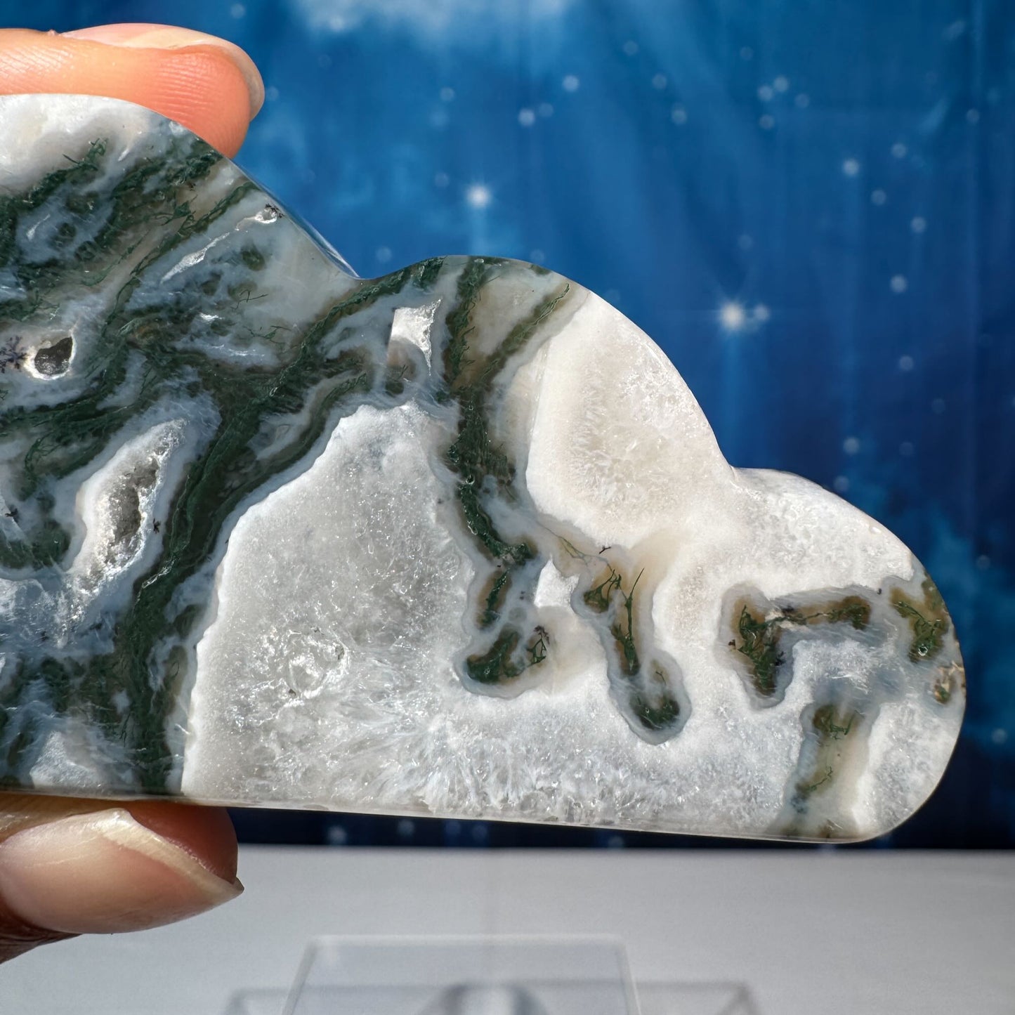 Moss Agate Cloud with Dendrites – 0.099 kg