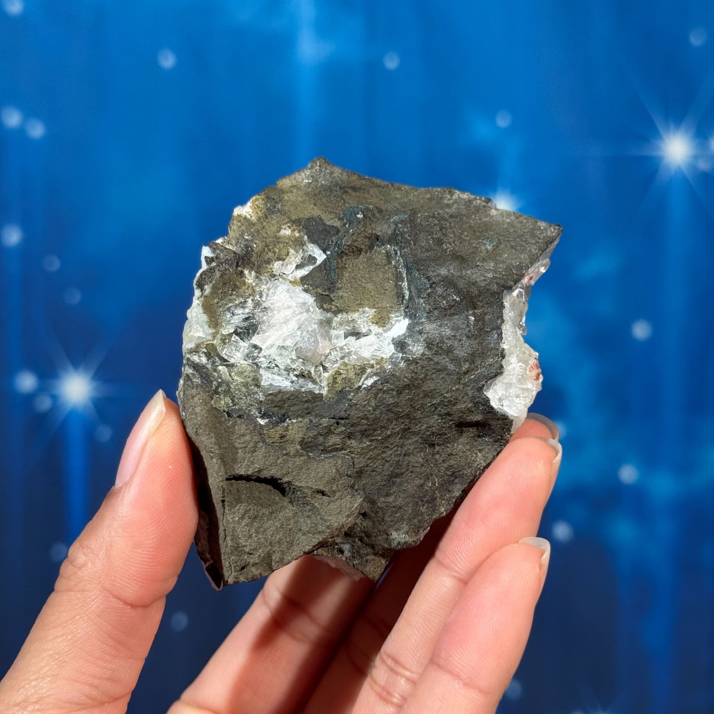 Apophyllite with Stilbite and Heulandite on Matrix – 0.136 kg