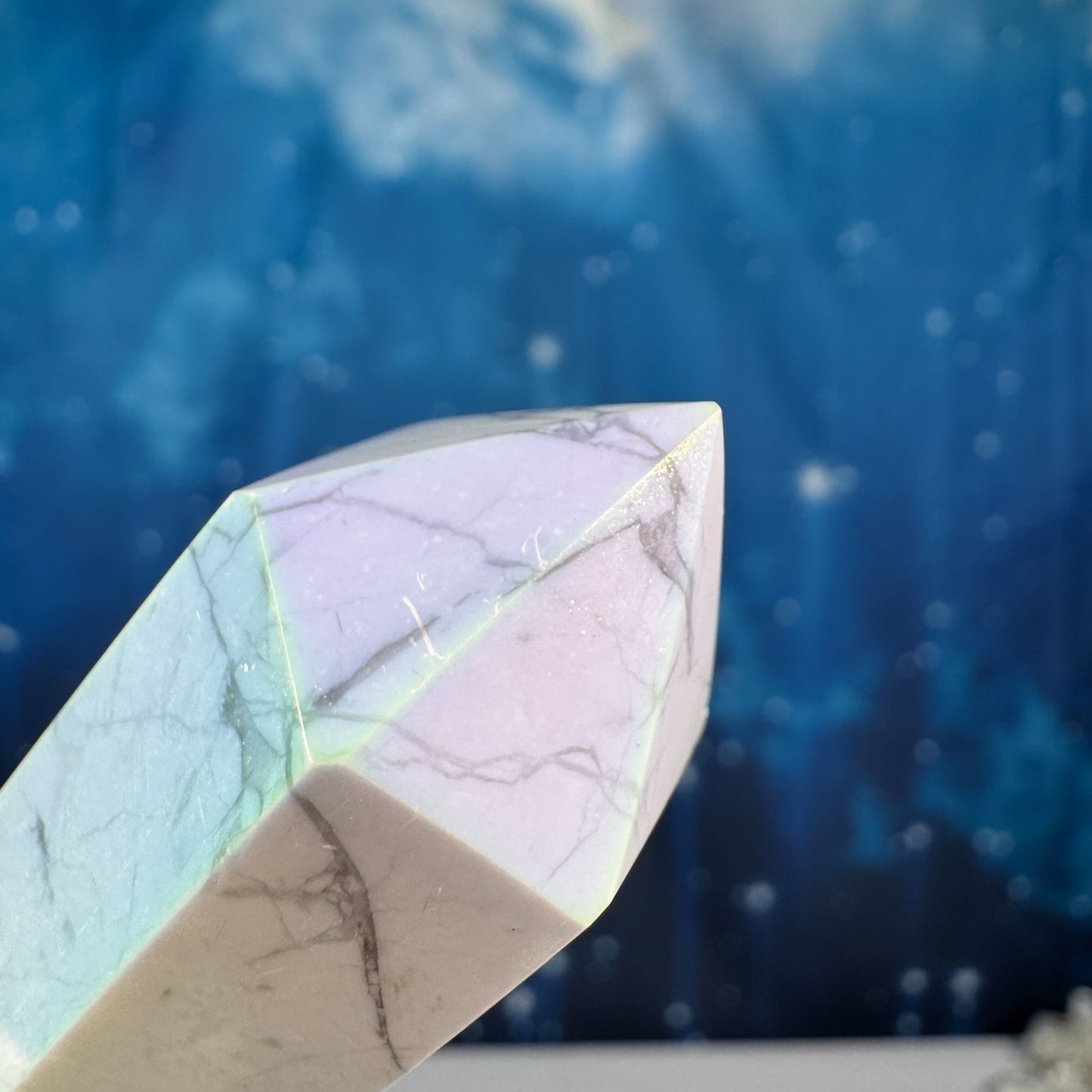 Howlite DT – Aura-coated • 0.085 kg