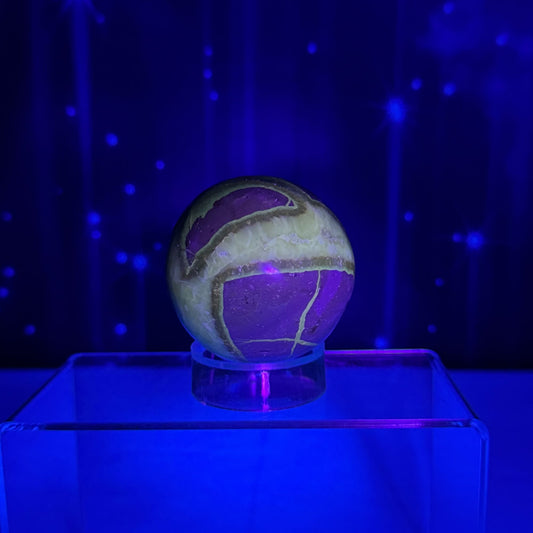 Septarian Geode Egg – UV-Reactive • 0.459 kg
