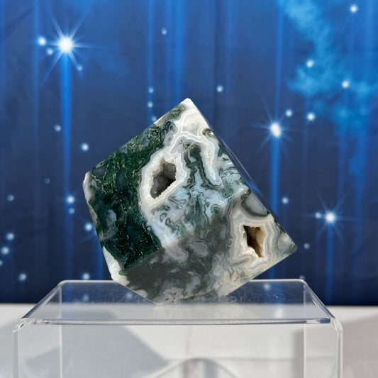 Moss Agate Cube – Corner-Standing • 0.913 kg