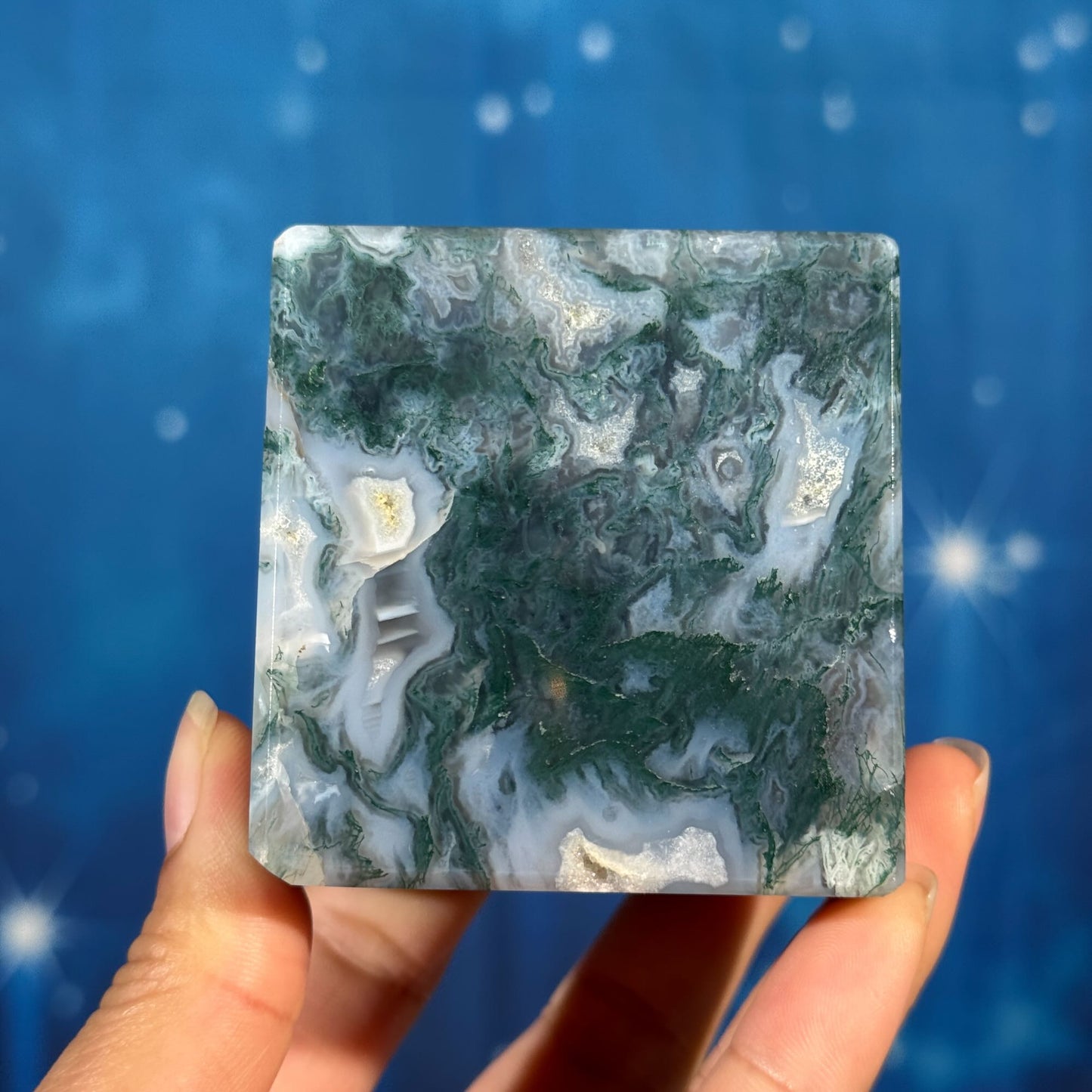 Moss Agate Cube – Corner-Standing • 0.544 kg