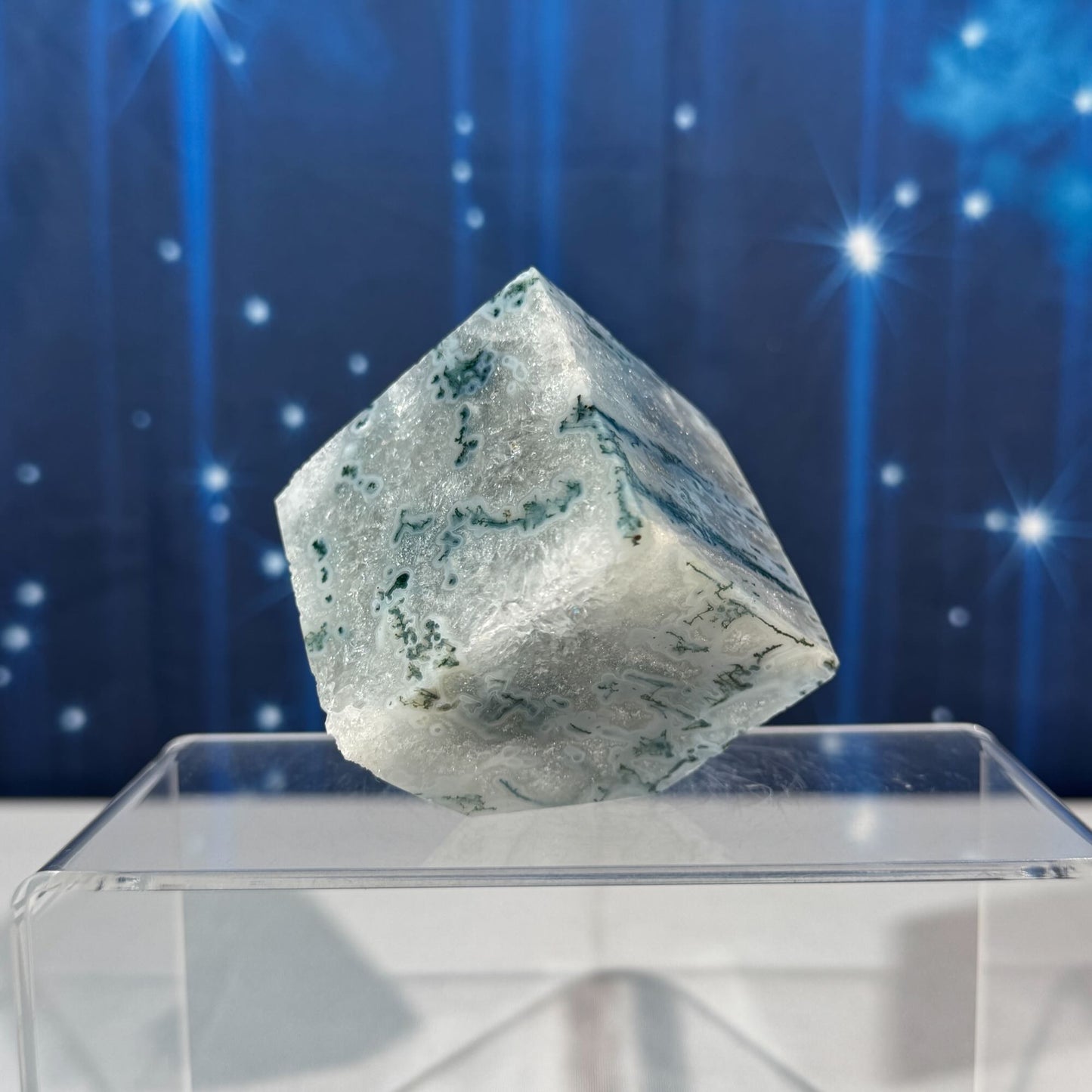 Moss Agate Cube – Corner-Standing • 0.405 kg