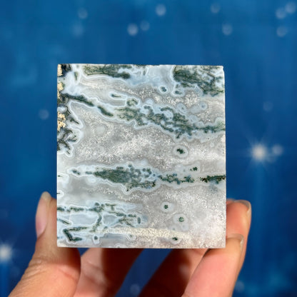 Moss Agate Cube – Corner-Standing • 0.405 kg